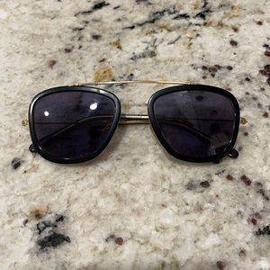 Krewe Huey sunglasses - great condition